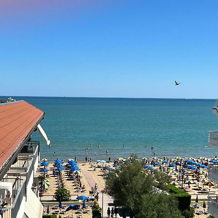 Ferienwohnung Blue Moon Penthouse Lido di Jesolo Exterior foto